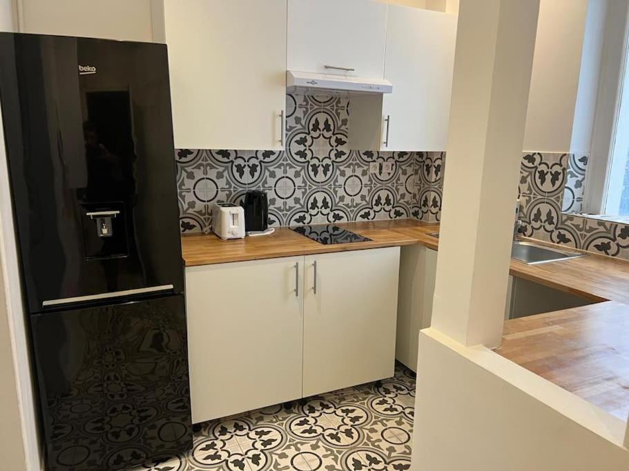 Appartement Magnifique Paris 18 Exteriör bild
