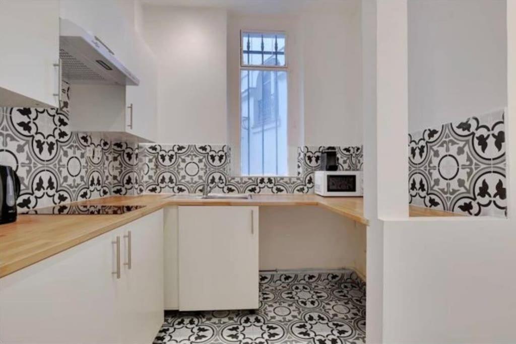 Appartement Magnifique Paris 18 Exteriör bild