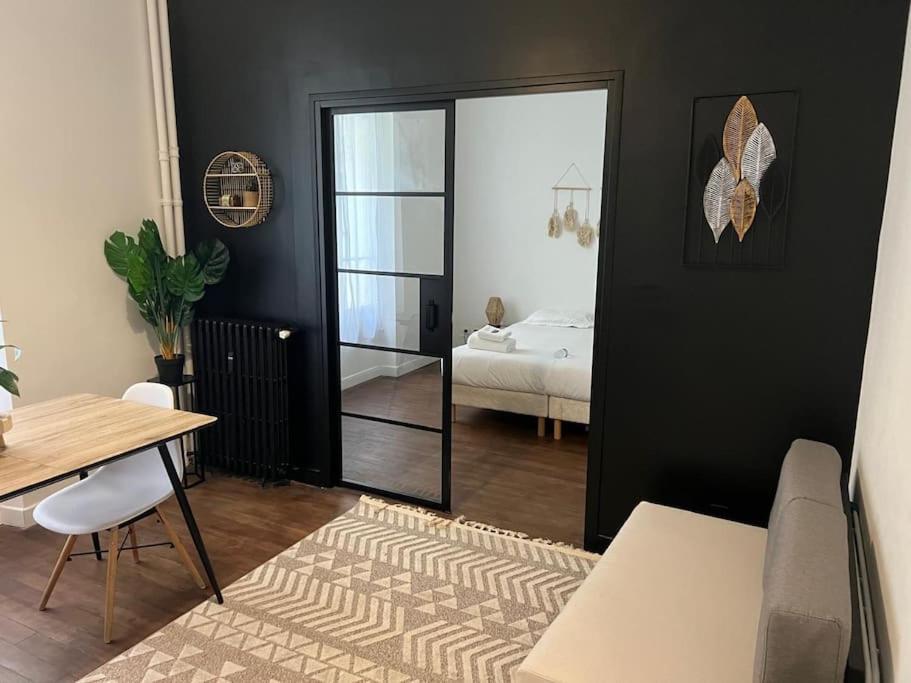 Appartement Magnifique Paris 18 Exteriör bild
